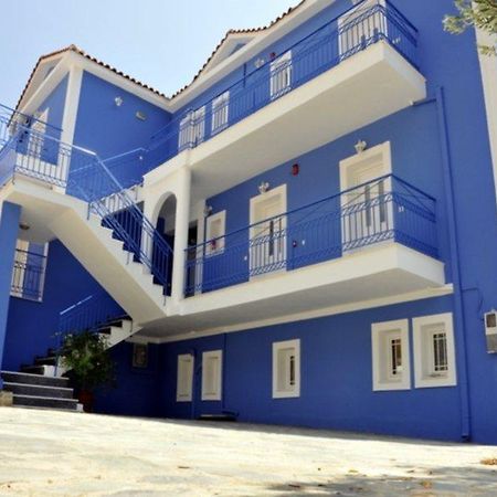Folies Daire Lourdata  Dış mekan fotoğraf